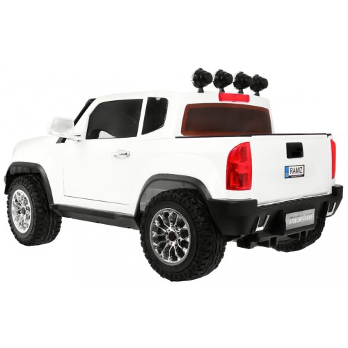 Pojazd Chevi 4x4 Pickup Skóra 2 4G Biały