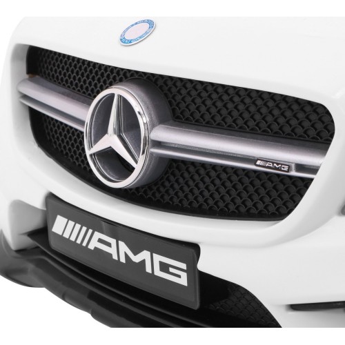 Pojazd Mercedes AMG GLA-45 Biały