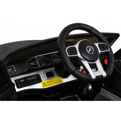 Pojazd Mercedes BENZ M-Class Czarny SUV