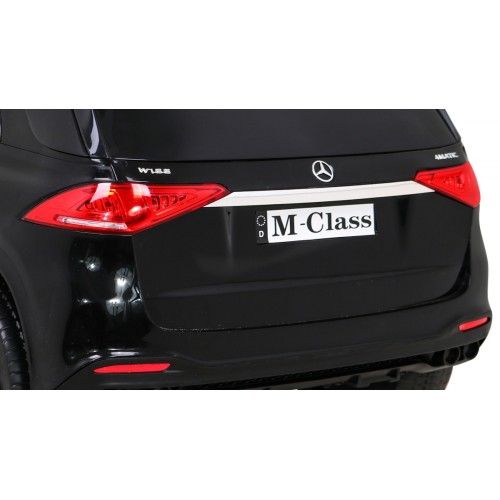 Pojazd Mercedes BENZ M-Class Czarny SUV