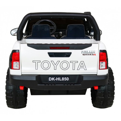 Pojazd Toyota Hilux Biała