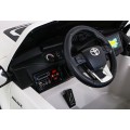 Pojazd Toyota Hilux Biała