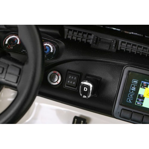 Pojazd Toyota Hilux Biała