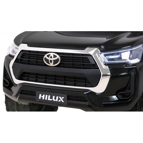 Toyota Hilux na akumulator dla dzieci Czarny Pickup + Napęd 4x4 + Pilot