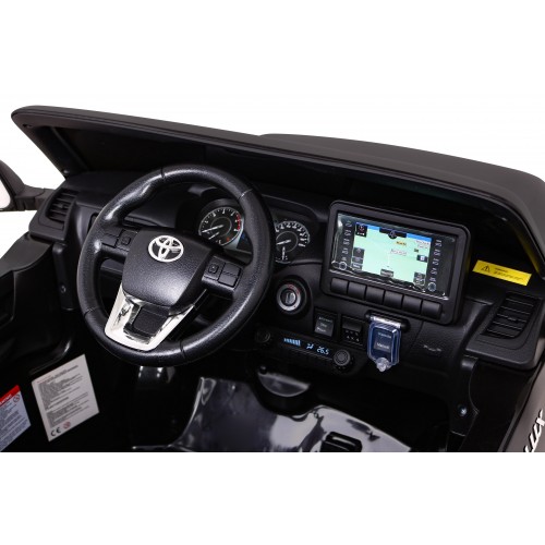 Toyota Hilux na akumulator dla dzieci Czarny + Napęd 4x4 + Pilot + 2 bagażniki + Radio MP3 + LED
