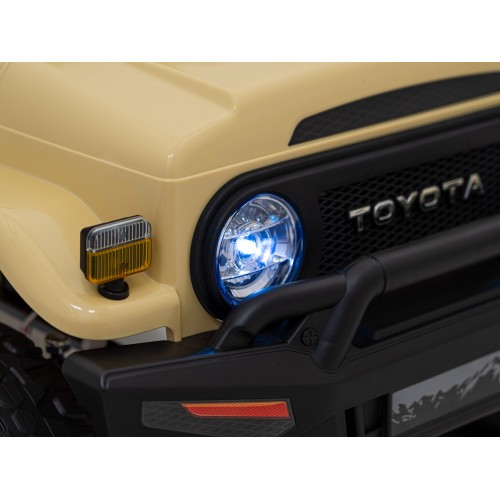 Toyota FJ Cruiser dla dzieci Beżowy + Pilot + Napęd 4x4 + Audio LED + EVA + Wolny Start