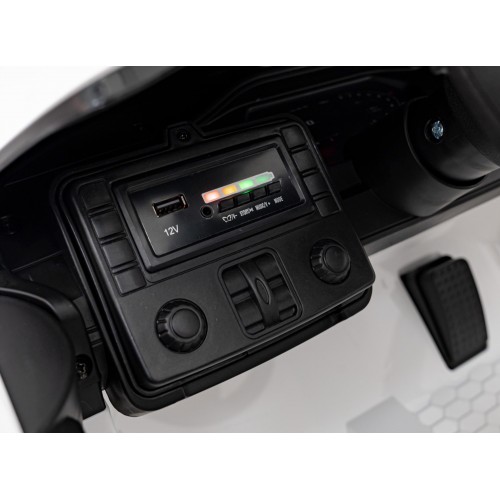 Pojazd, samochód BMW M4 Biały
