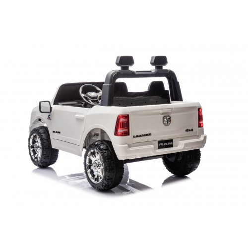 Pojazd RAM 3500 Biały