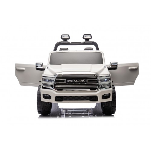 Pojazd RAM 3500 Biały