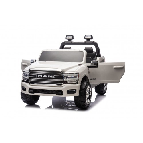 Pojazd RAM 3500 Biały