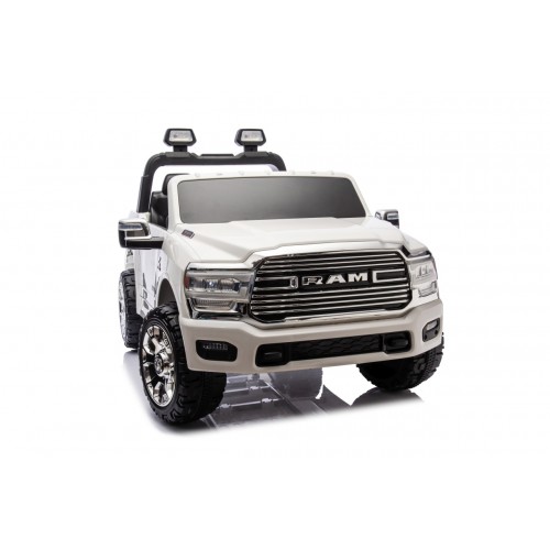 Pojazd RAM 3500 Biały