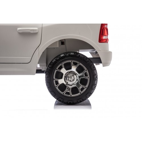 Pojazd RAM 3500 Biały
