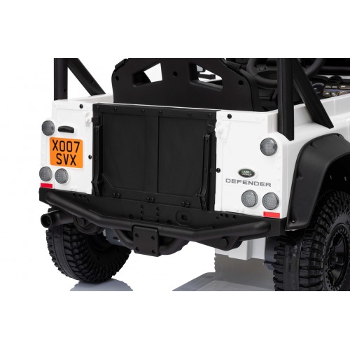 Pojazd Land Rover Defender 110 SVX Concept Biały