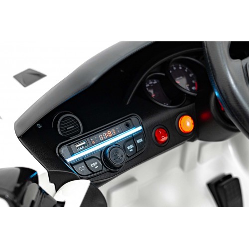 Pojazd Porsche Spyder RS 718 Biały sportowy samochód