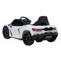 Pojazd Lamborghini Revuelto Białe