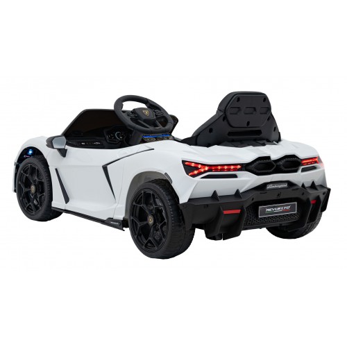 Pojazd Lamborghini Revuelto Białe