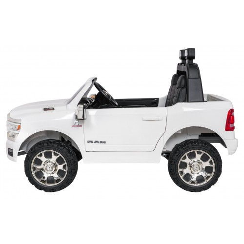 Pojazd RAM 3500 Biały