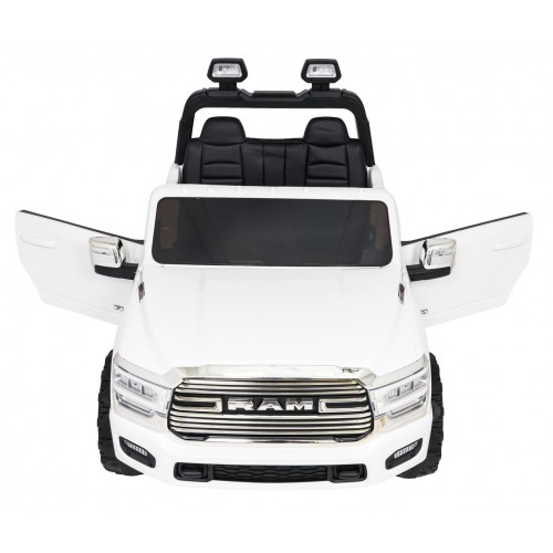 Pojazd RAM 3500 Biały