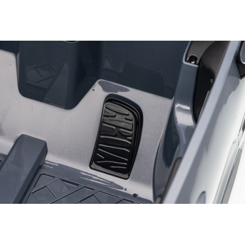 Pojazd Mercedes Benz AMG CLE 53 Szary
