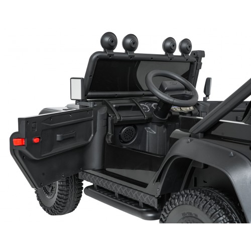 Pojazd Land Rover Defender 110 SVX Concept Czarny