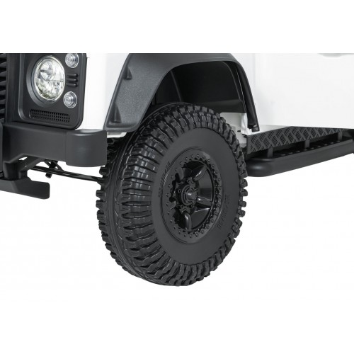Pojazd Land Rover Defender 110 SVX Concept Biały