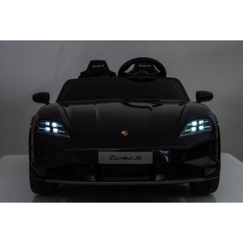 Pojazd Porsche Taycan Turbo S Czarny