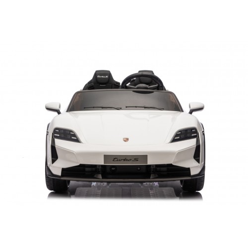 Pojazd Porsche Taycan Turbo S Biały