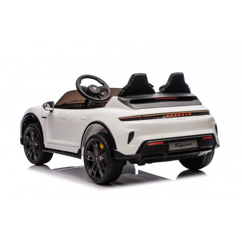 Pojazd Porsche Taycan Turbo S Biały