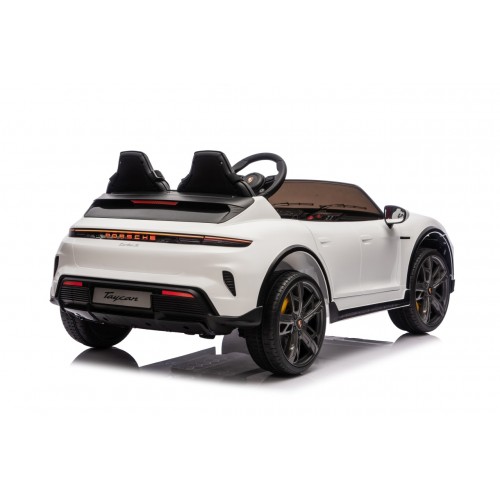 Pojazd Porsche Taycan Turbo S Biały