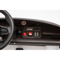 Pojazd Porsche Taycan Turbo S Biały