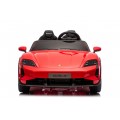 Pojazd Porsche Taycan Turbo S Czerwony