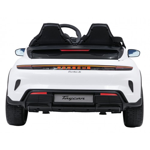 Pojazd Porsche Taycan Turbo S Biały