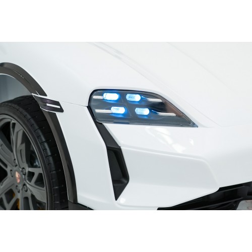 Pojazd Porsche Taycan Turbo S Biały