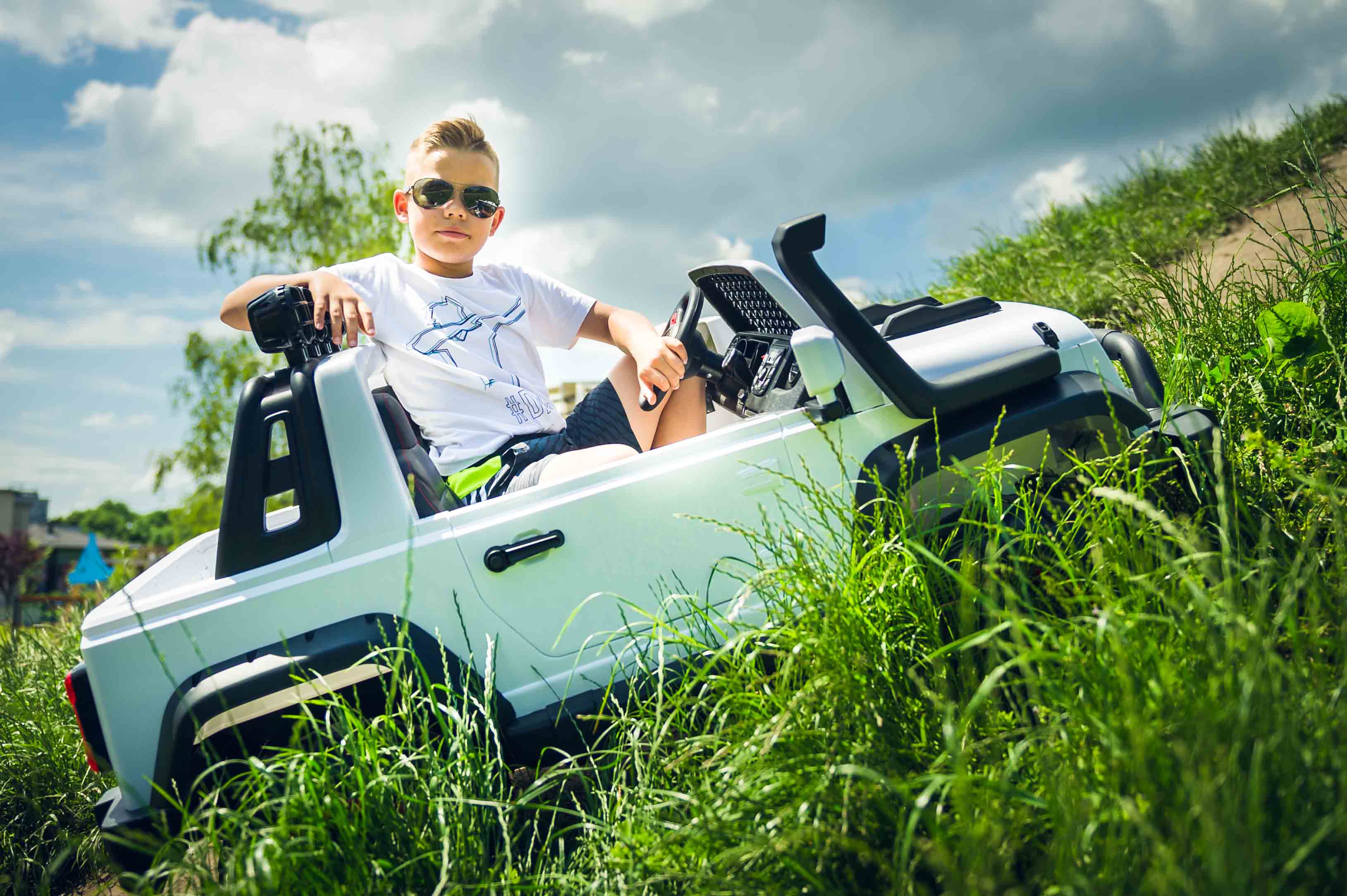 Ranking samochodów elektrycznych dla dzieci – sprawdź, który wybrać!